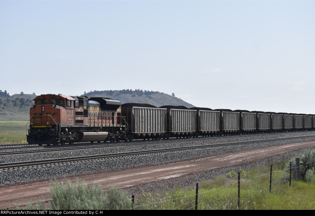 BNSF 8476